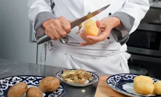 Кыстыбыи с картофелем