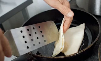 Кыстыбыи с картофелем